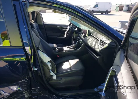 2024 Toyota Rav4 Xle Premium z USA, uszkodzony, nr VIN 2T3C1RFV0RW305749